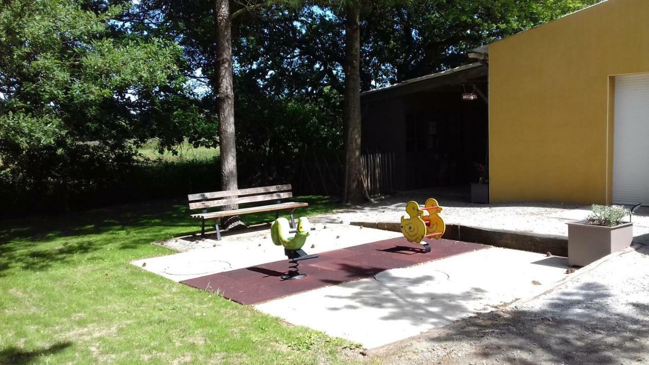 Camping Les Peupliers Hotel Saint-Pere-en-Retz ภายนอก รูปภาพ