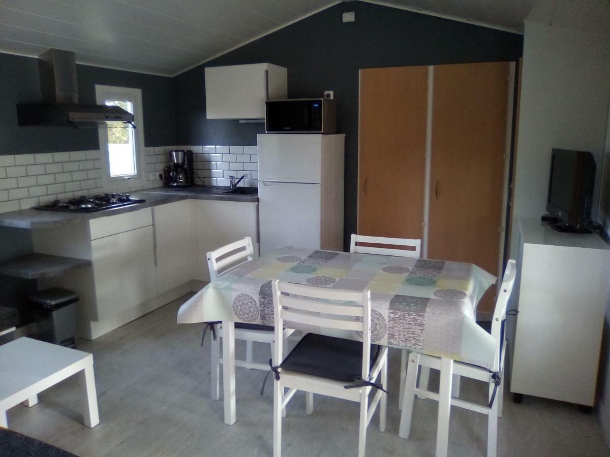 Camping Les Peupliers Hotel Saint-Pere-en-Retz ภายนอก รูปภาพ